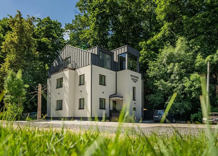 Riverra House - Two-Bedroom Apartment